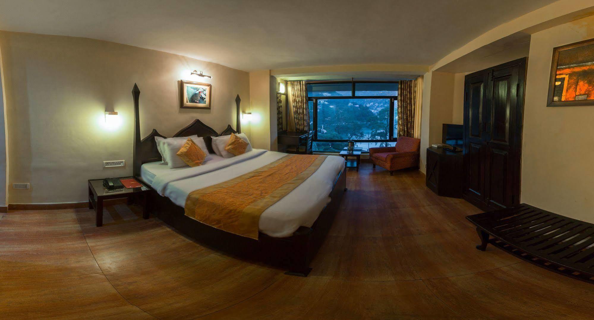 Himalaya Hotel Найнитал Экстерьер фото