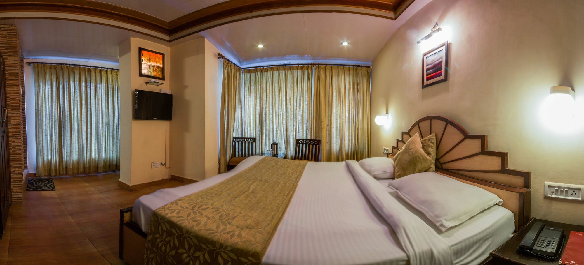 Himalaya Hotel Найнитал Экстерьер фото